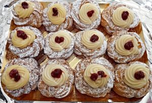 Festa del papà: storia e ricetta delle zeppole di San Giuseppe