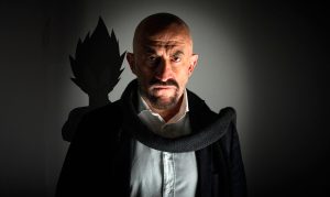 Gianluca Iacono al Teatro Puccini con "Vegeta è morto (e l'ho ucciso io)"