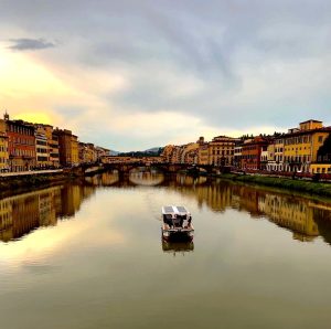 "Arnoboat", tornano a Firenze le mini crociere sull'Arno
