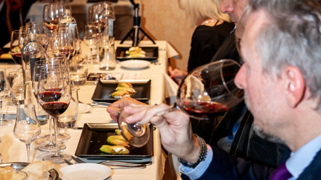 Serata di degustazione di Pinot Nero al Riva Kitchen