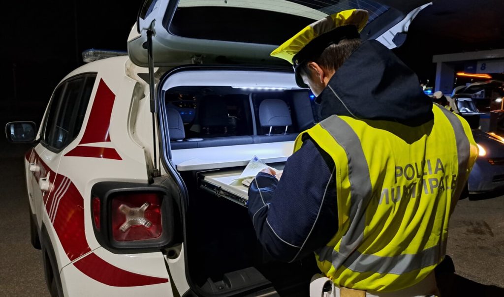 Pullman bloccato di notte sul Viadotto Marco Polo con 79 ragazzini in gita scolastica
