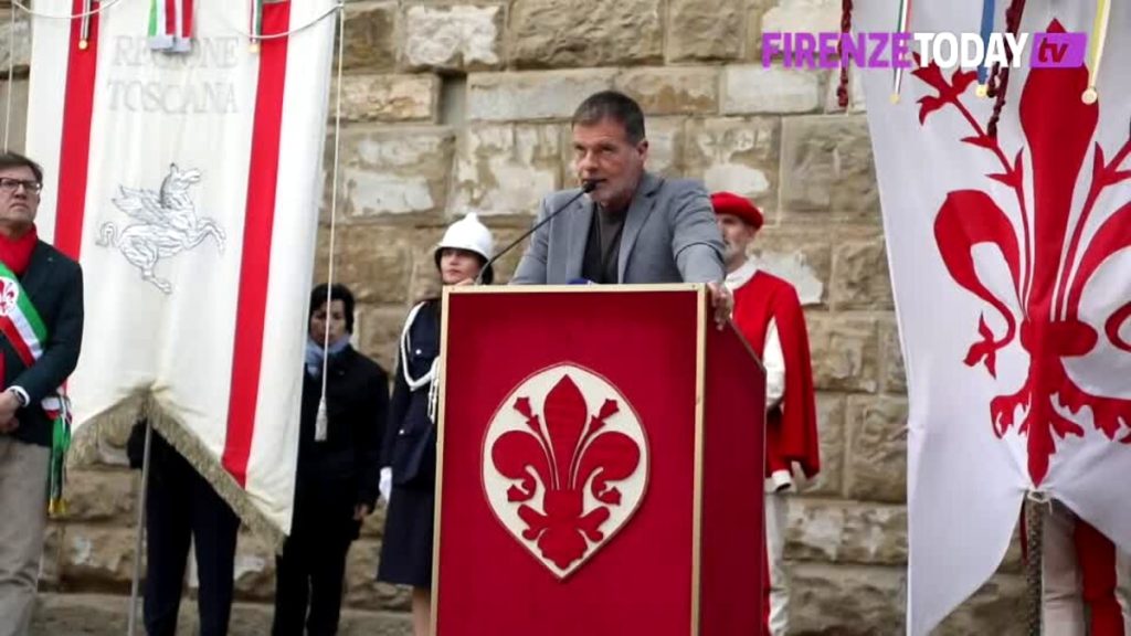 Liberazione 2024: Massini legge Scurati davanti a migliaia di persone / VIDEO