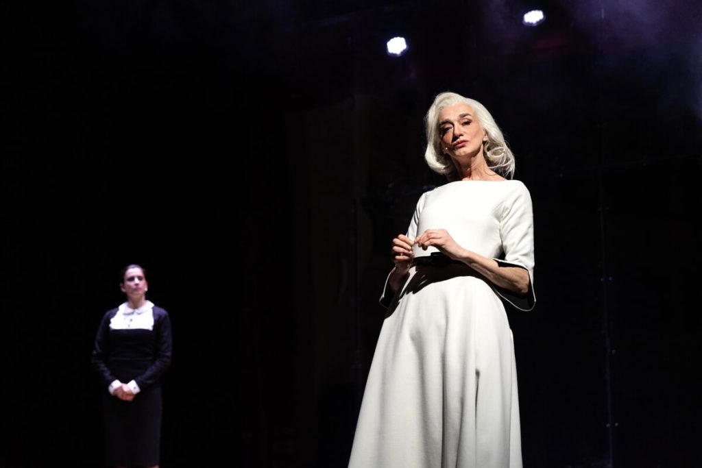 Drusilla Foer in "Venere nemica" al Teatro Puccini