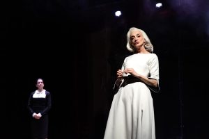 Drusilla Foer in "Venere nemica" al Teatro Puccini