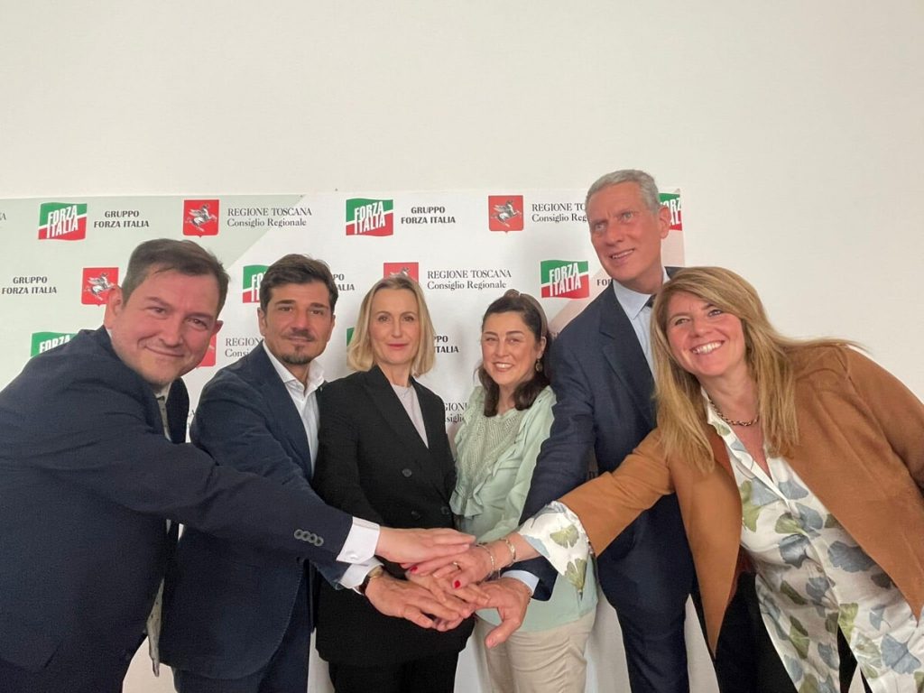 Le proposte di Forza Italia: "No a tramvia, zone 30 e scudo verde. Sì autostrada gratis e scooter in preferenziali"