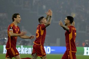 Roma-Milan, Mancini segna e ricorda Mattia Giani / FOTO