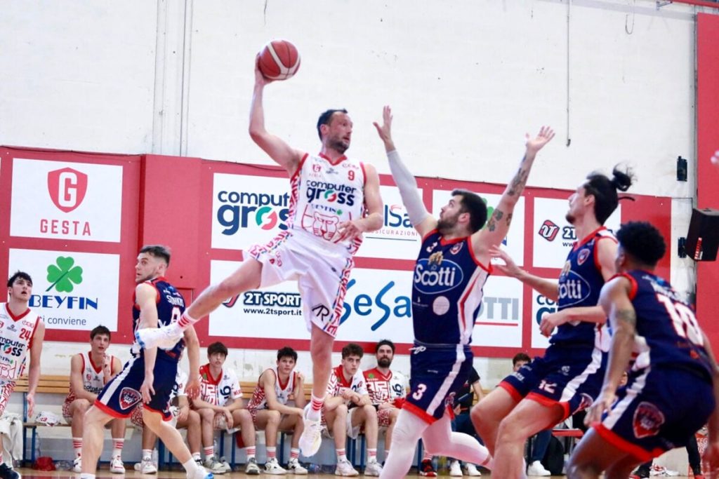 Empoli si diverte e schianta anche Pavia: ora Quarrata ai playoff