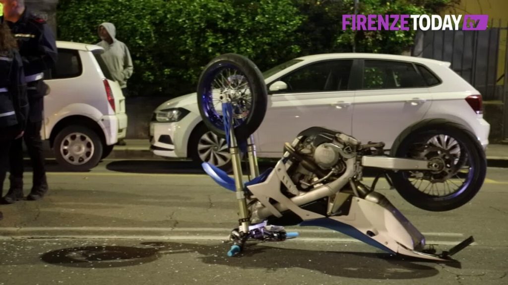 Incidente stradale in Via Reginaldo Giuliani: gravissimo giovane centauro / VIDEO - FOTO