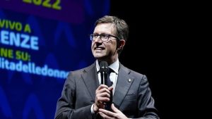 Nardella: “Pensiero di Vannacci è orribile, ha idee medievali”. E lo sfida a un confronto diretto