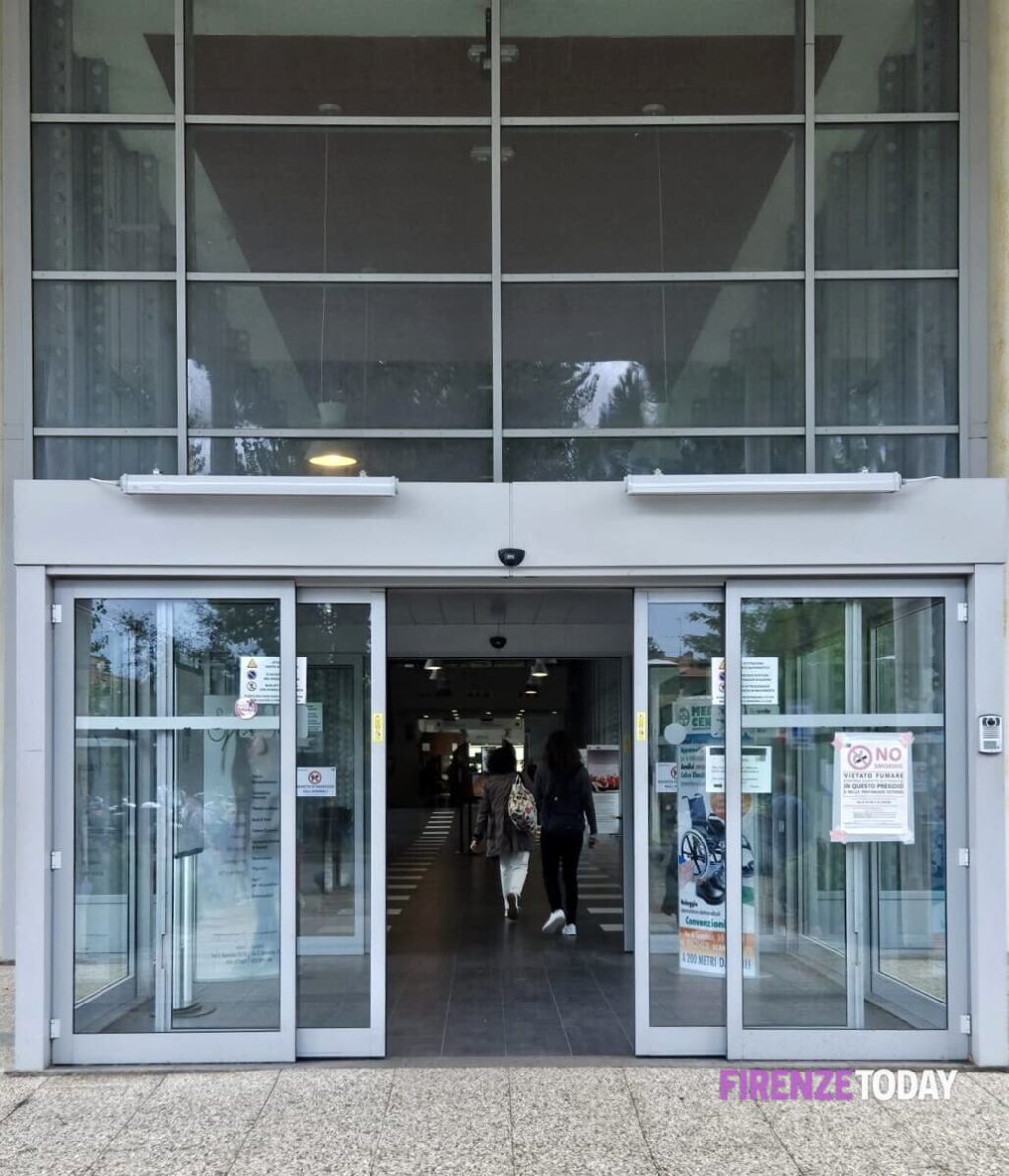 La denuncia: “Dieci ore di attesa al pronto soccorso, alla fine sono venuto via”