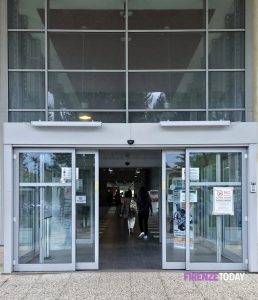 La denuncia: “Dieci ore di attesa al pronto soccorso, alla fine sono venuto via”