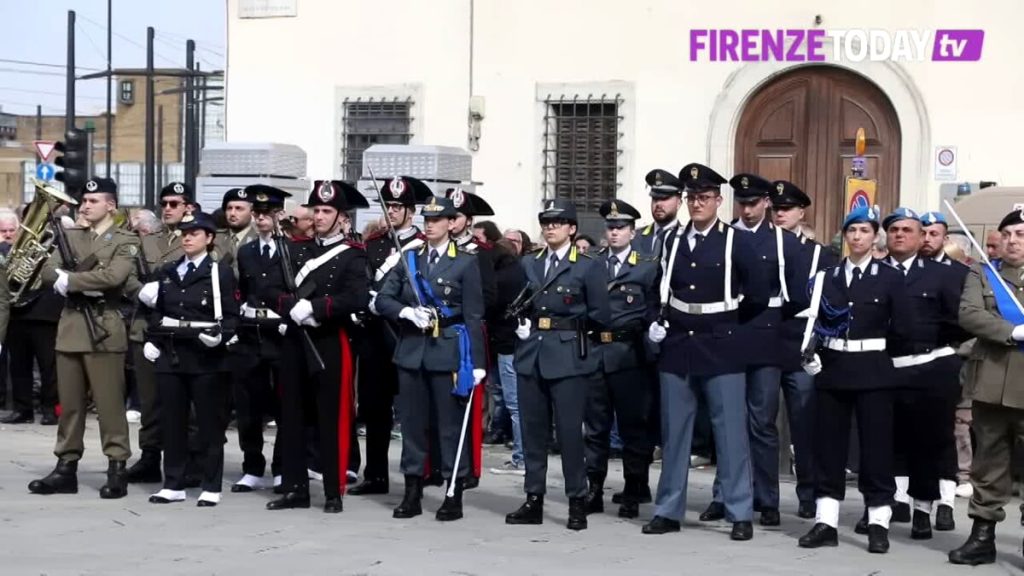 Festa della liberazione 2024: in migliaia in piazza della Signoria / VIDEO