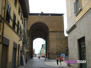 Lavori per un nuovo allaccio idrico: chiude primo tratto di Borgo San Frediano