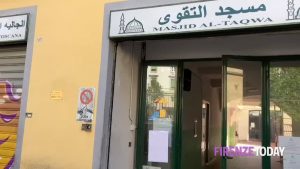 Prima preghiera nella nuova moschea. L’imam: “Un giorno storico per noi e per la città di Firenze”  FOTO - VIDEO