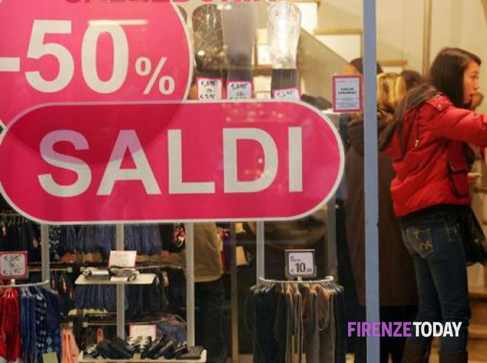 Saldi estivi, c’è già la data: si parte il 6 luglio