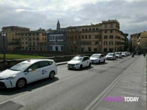 Trasporti, Ceccardi (Lega): “Grave che Roma e Calabria aprano a Uber"