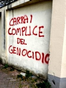 Israele, scritte contro Carrai nella sede della fondazione Meyer /FOTO 