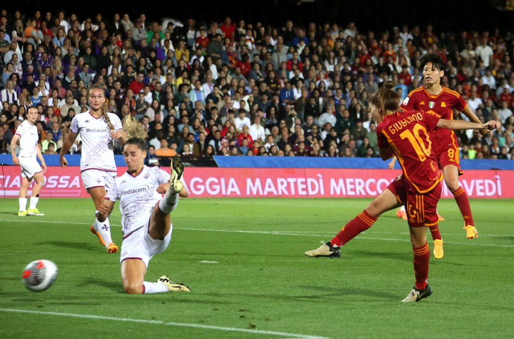 Finale Coppa Italia Femminile, rigori fatali per la Fiorentina: la Roma alza il trofeo