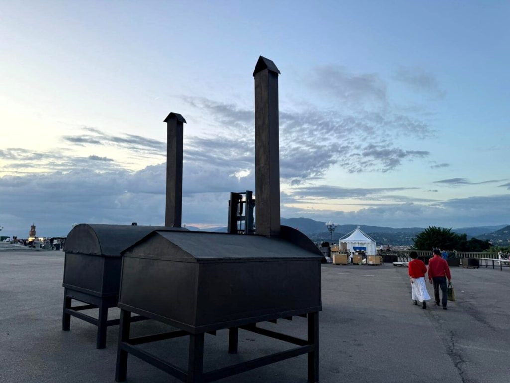 Pizza indigesta per Palazzo Vecchio: il Festival diventa un caso