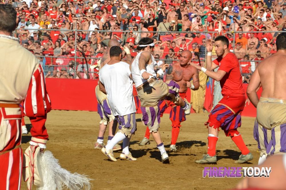 Calcio storico, i divieti e le modifiche alla viabilità