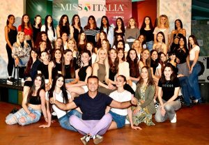 Miss Italia 2024: partite le selezioni in Toscana, oltre 80 al primo casting 