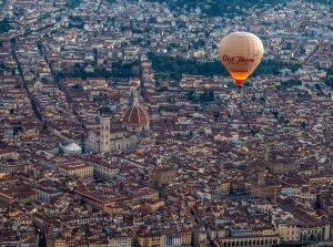 "Volare", festival del volo all'Ippodromo del Visarno