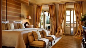 Arriva la prima Guida Michelin per gli hotel: ecco quelli premiati con le "chiavi" in Toscana