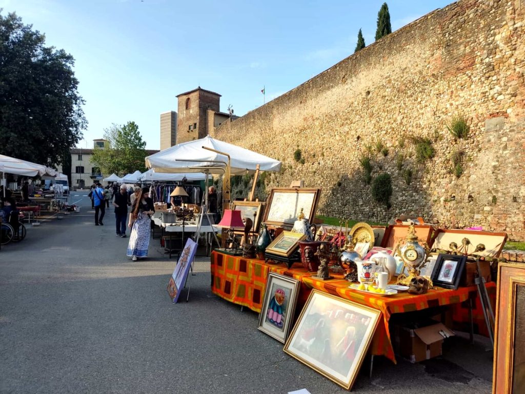 Mercato dell'antiquariato e del vintage a San Casciano