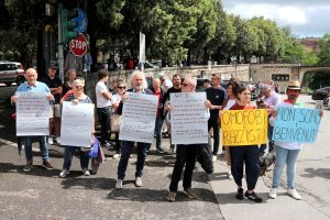 Presidio contro Vannacci: “Odiare non è un diritto”
