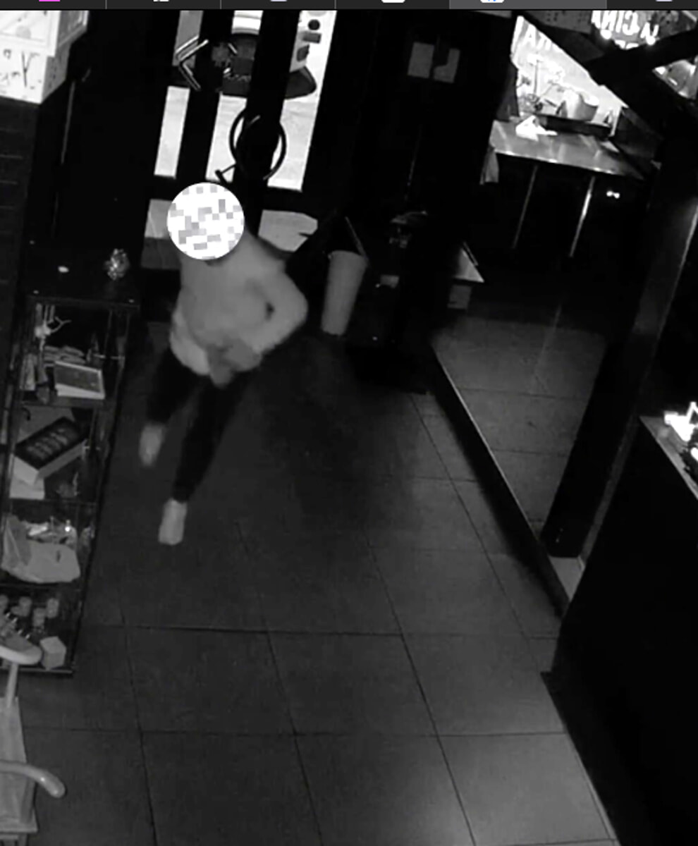 Ristorante bersagliato dai ladri, due furti in otto giorni. Dormentoni: “Situazione non più tollerabile”