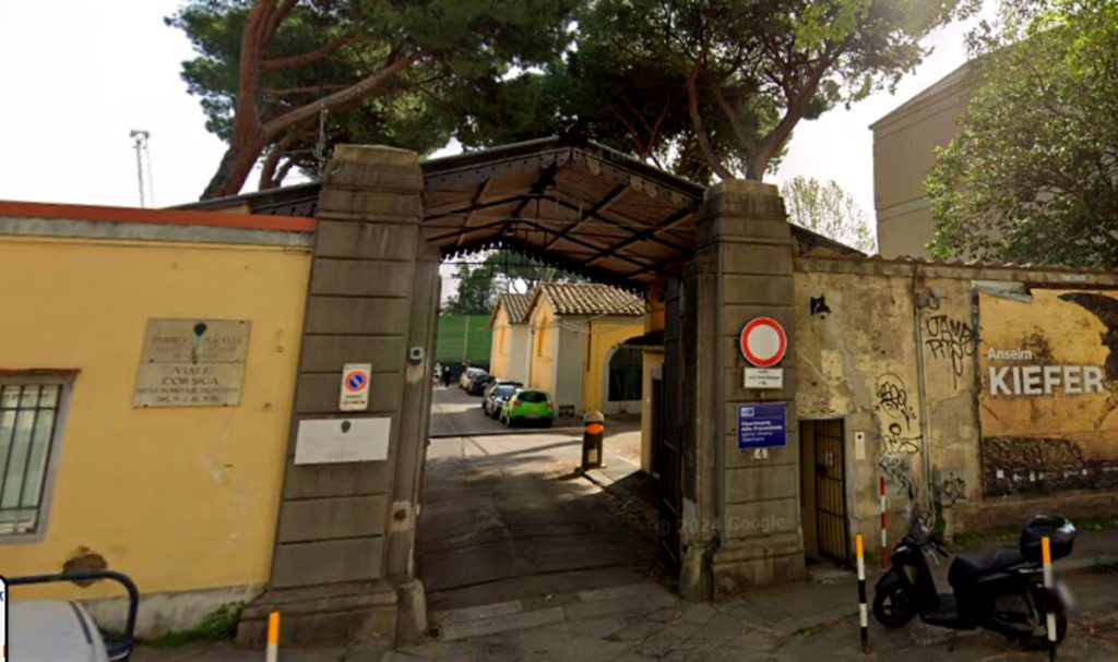 Rissa al Cas di viale Corsica: arredi distrutti e operatrice in ospedale