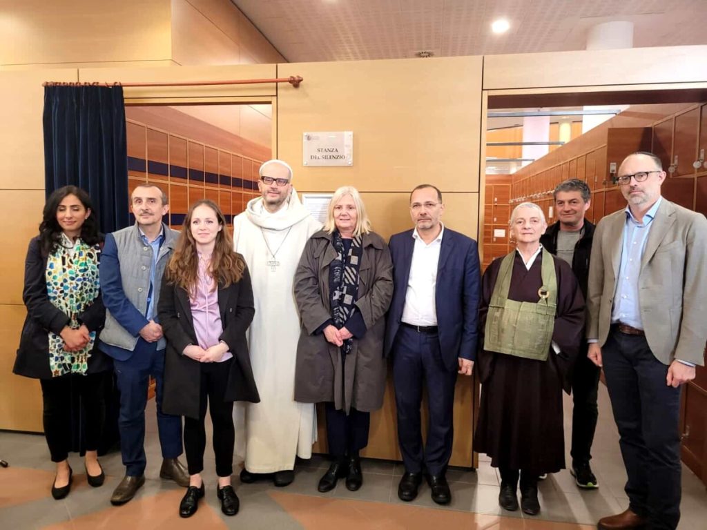 Università, inaugurata la Stanza del silenzio. La rettrice: "Un luogo speciale"