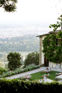 Talk in inglese e aperitivo a Villa San Michele