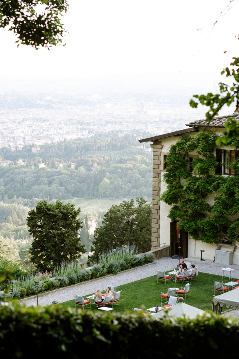 Talk in inglese e aperitivo a Villa San Michele