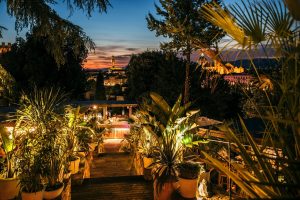 Dalla buona cucina alla vista mozzafiato: le novità per l'estate 2024 di The Lodge