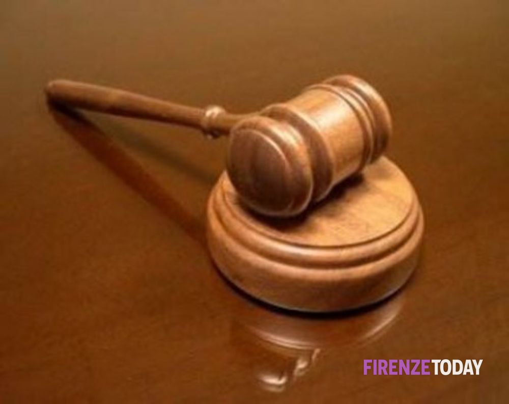 Violenza e video su due 12enni alla festa di Capodanno: stop al processo