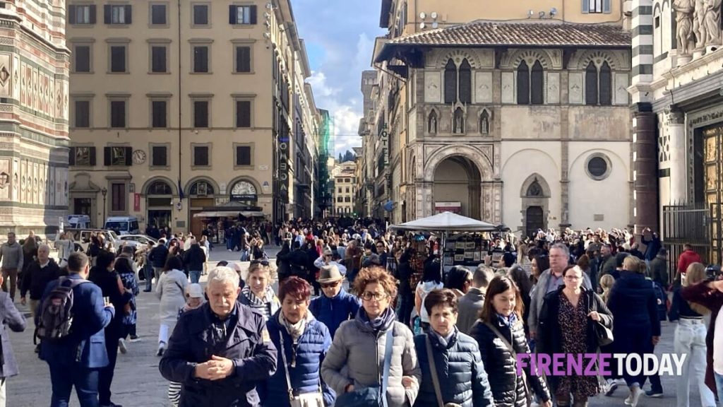 Record di prenotazioni online, ma a Firenze una famiglia su dieci è a rischio sfratto