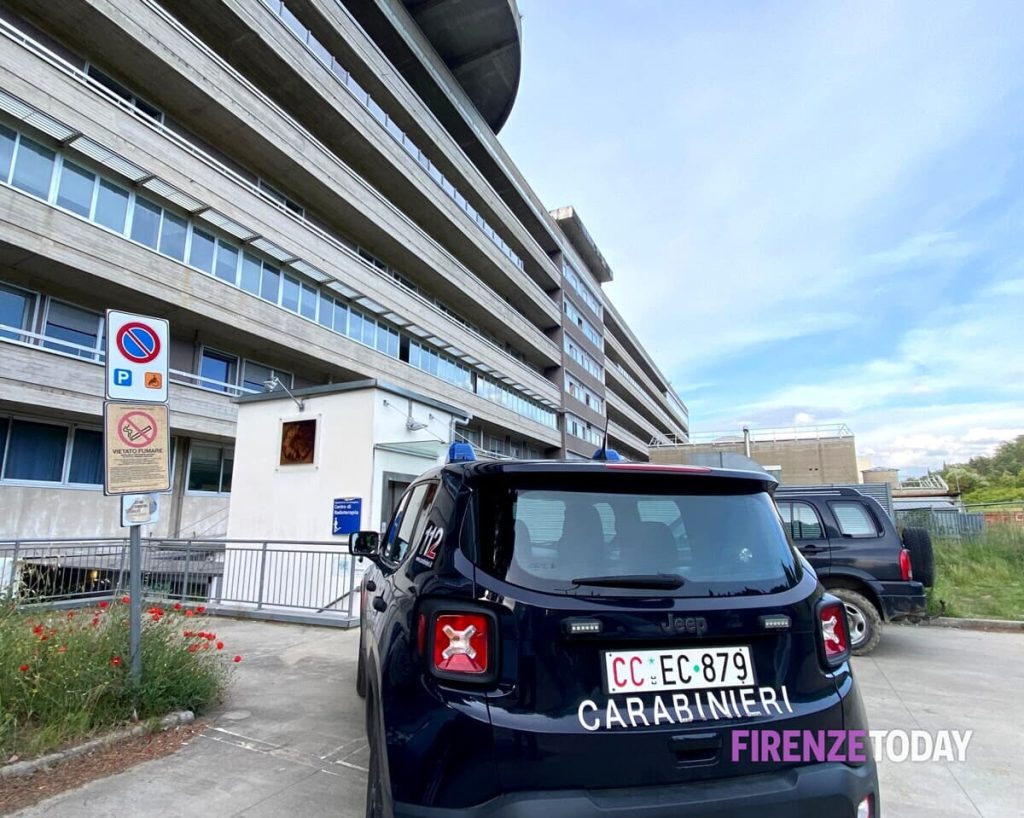 Bagno a Ripoli, cade dalla finestra dell'ospedale: muore paziente / FOTO