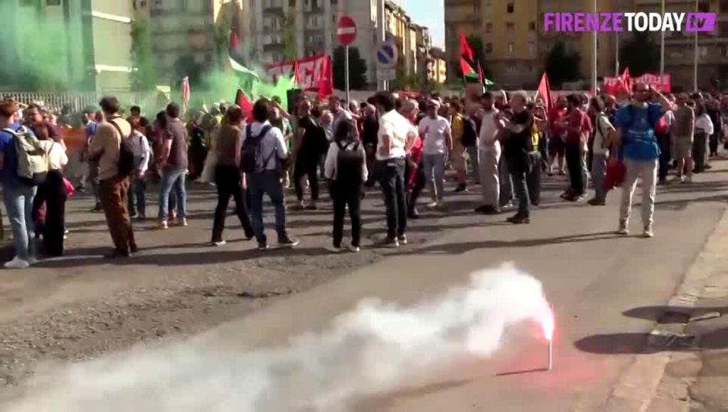 Più di tremila persone al corteo dell’ex Gkn a Firenze VIDEO e FOTO