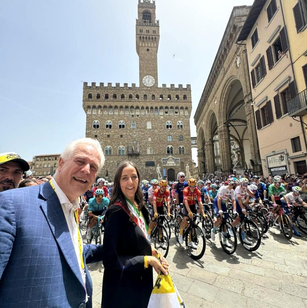 La musica dei Queen per la partenza da piazza della Signoria