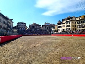 Calcio storico, finale Rossi-Azzurri: LA DIRETTA