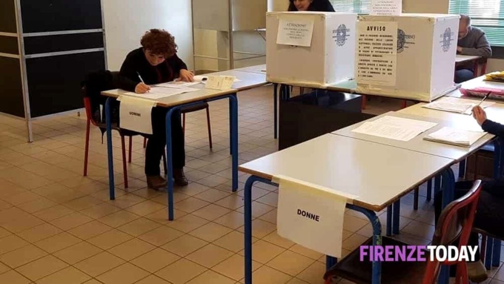 Affluenza alle 12 di domenica: comunali Firenze al 36%. Europee, in Toscana al voto oltre il 31%, seconda Regione d'Italia