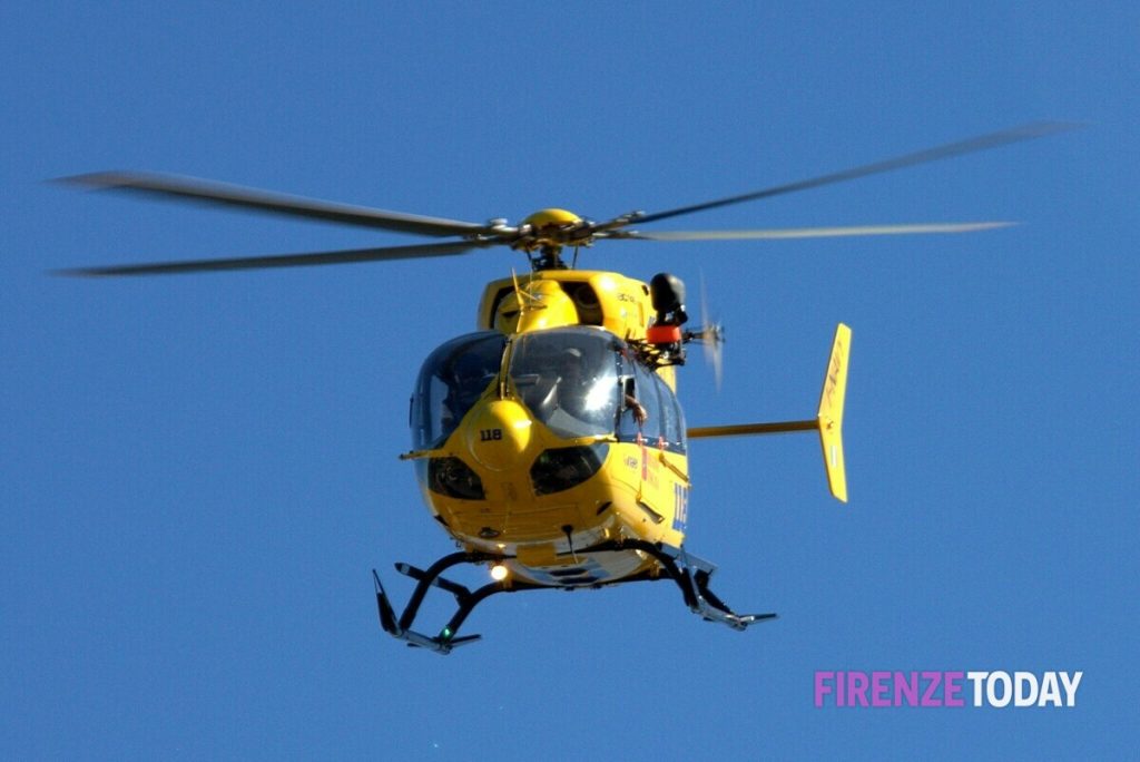 Incidente in A1, grave 22enne