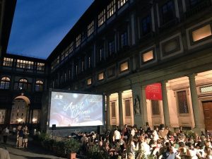 Apriti Cinema: torna il cinema all'aperto nel piazzale degli Uffizi