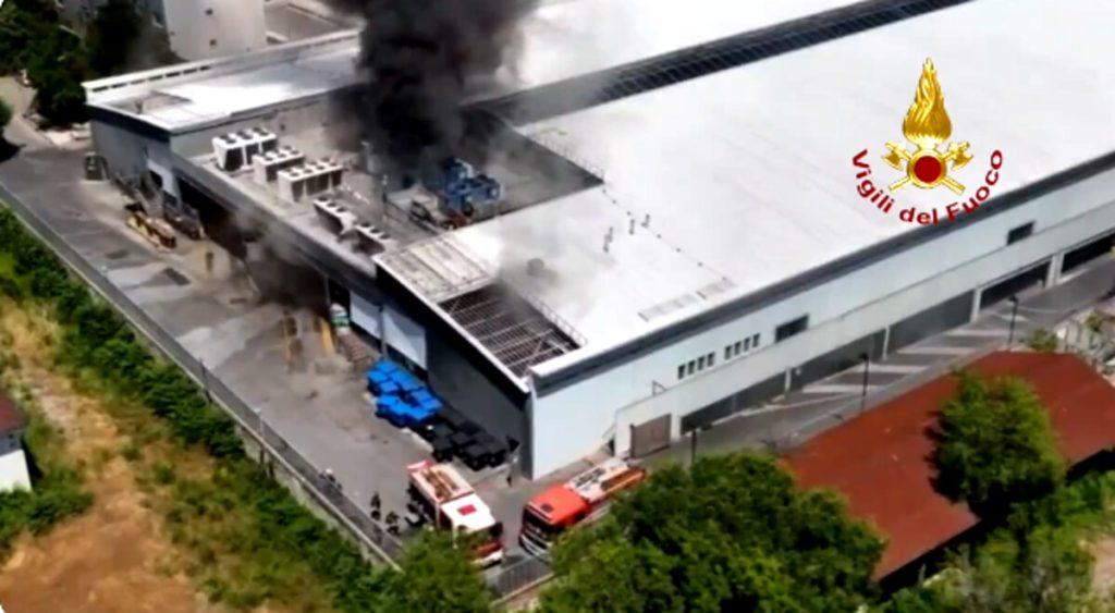 Incendio presso l'Esselunga di Sesto: esiti sopralluogo e valutazioni di ARPAT