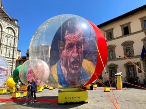 Mostra "Karl Kopinski, remporter le jaune"