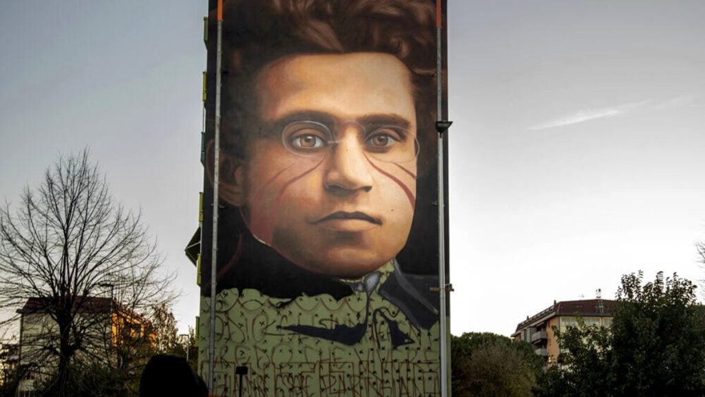 Parente di Gramsci contro Schmidt: “Idee distanti da quelle della peggior destra che Firenze abbia mai conosciuto”