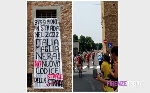 Tour, partenza con protesta: "No al nuovo codice della strage" / FOTO