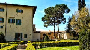 Nel verde di una storica villa di Firenze il primo ristorante della Caritas aperto al pubblico