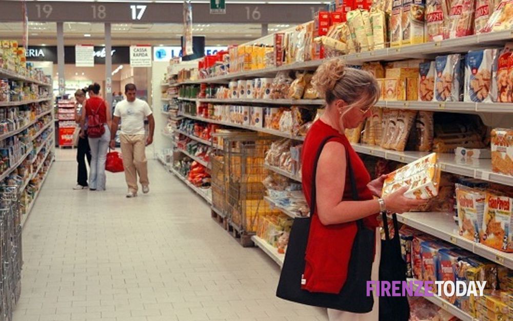 Inflazione in calo: a tavola risparmio di 169 euro per le famiglie fiorentine